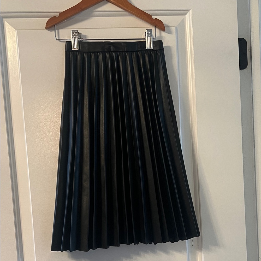 Zara Black Faux Leather Pleated Skirt